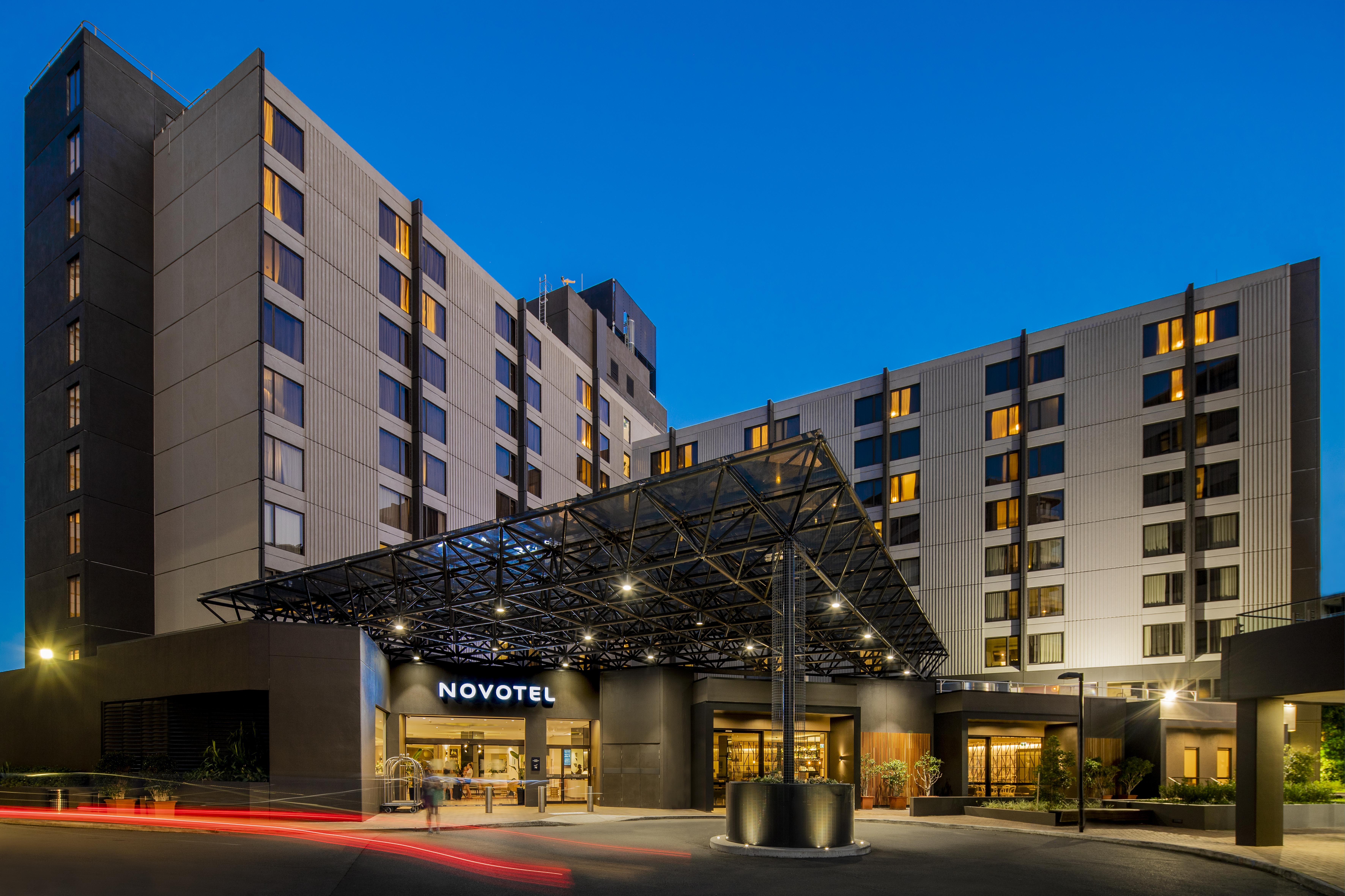 Novotel Sydney International Airport Wolli Creek Exteriör bild